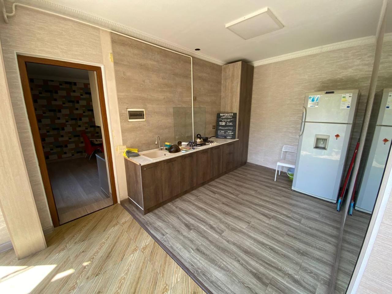 Hostel Sultan Saray Osch Exterior foto