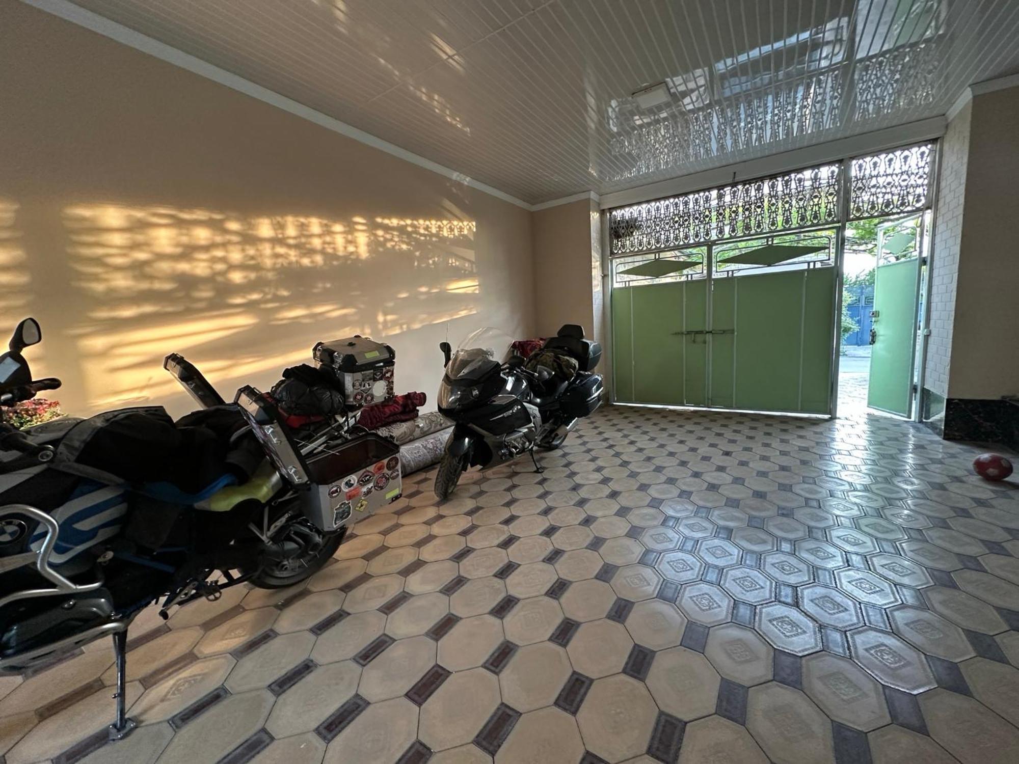 Hostel Sultan Saray Osch Exterior foto
